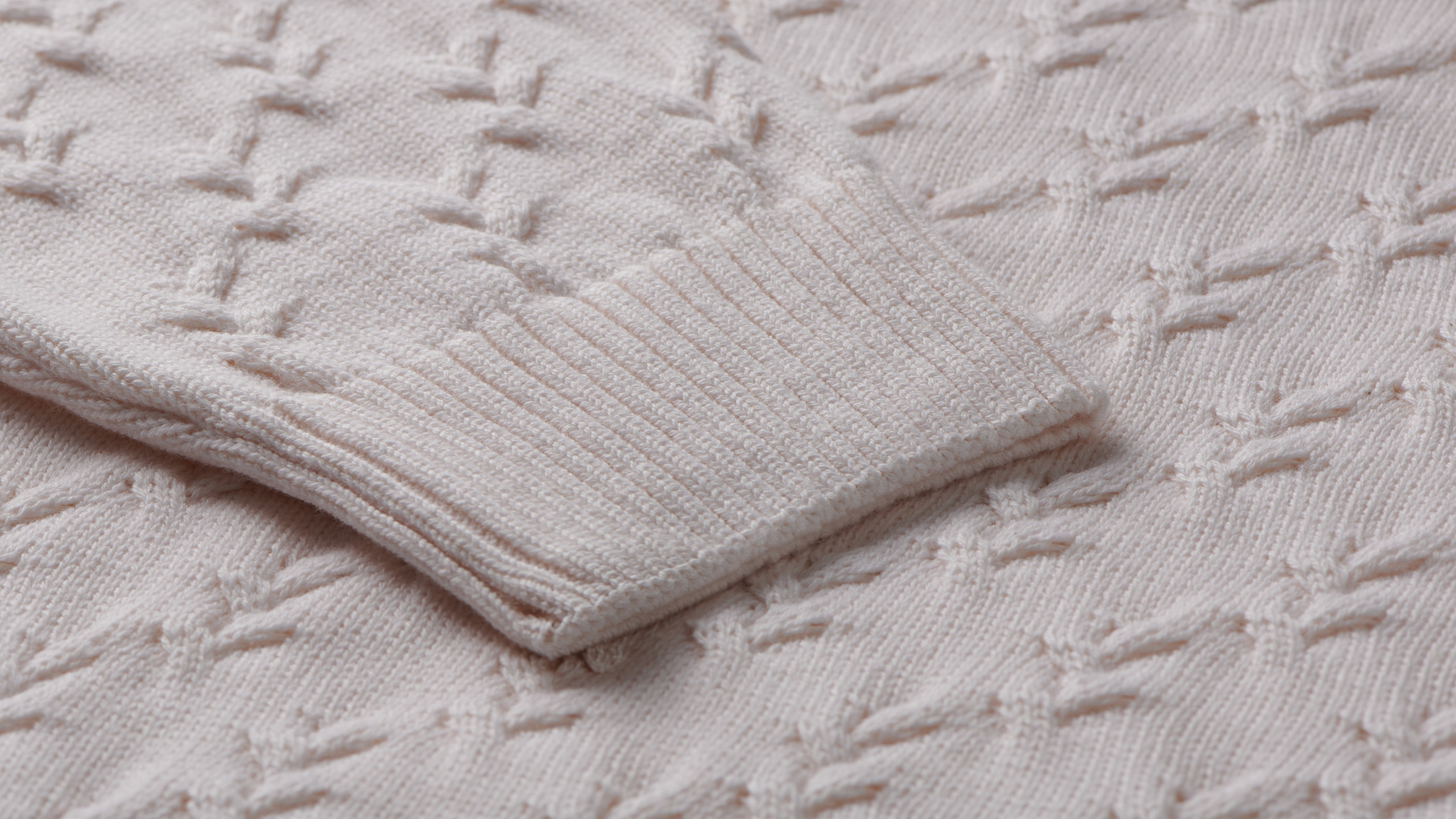Women’s Cable Knit Sweater – Boxy Oversize Fit – Cotton Cashmere Blend - Image 4